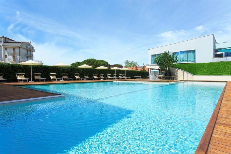 Hotel Torino Lido di Jesolo Exterior photo